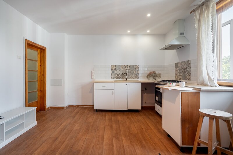 Piata Victoriei vanzare garsoniera