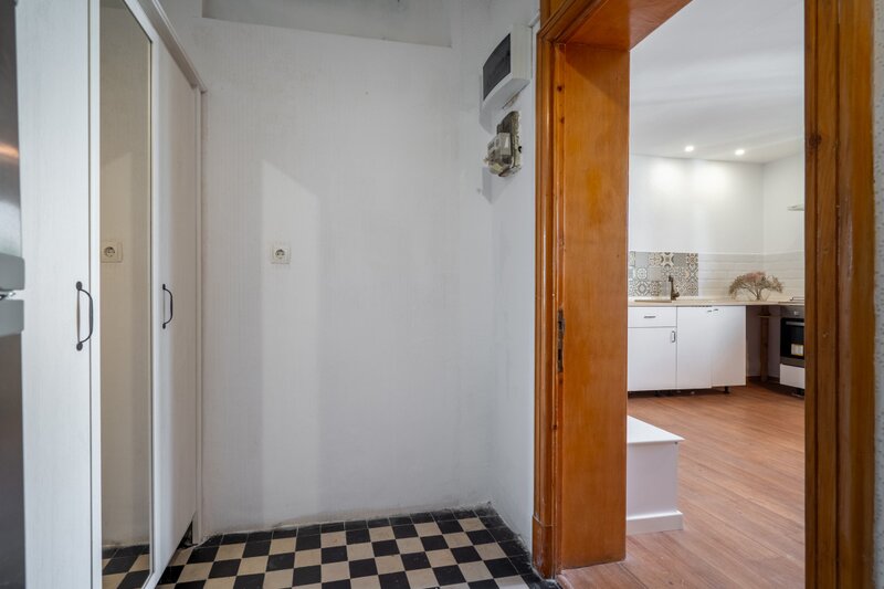 Piata Victoriei vanzare garsoniera