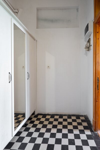 Piata Victoriei vanzare garsoniera